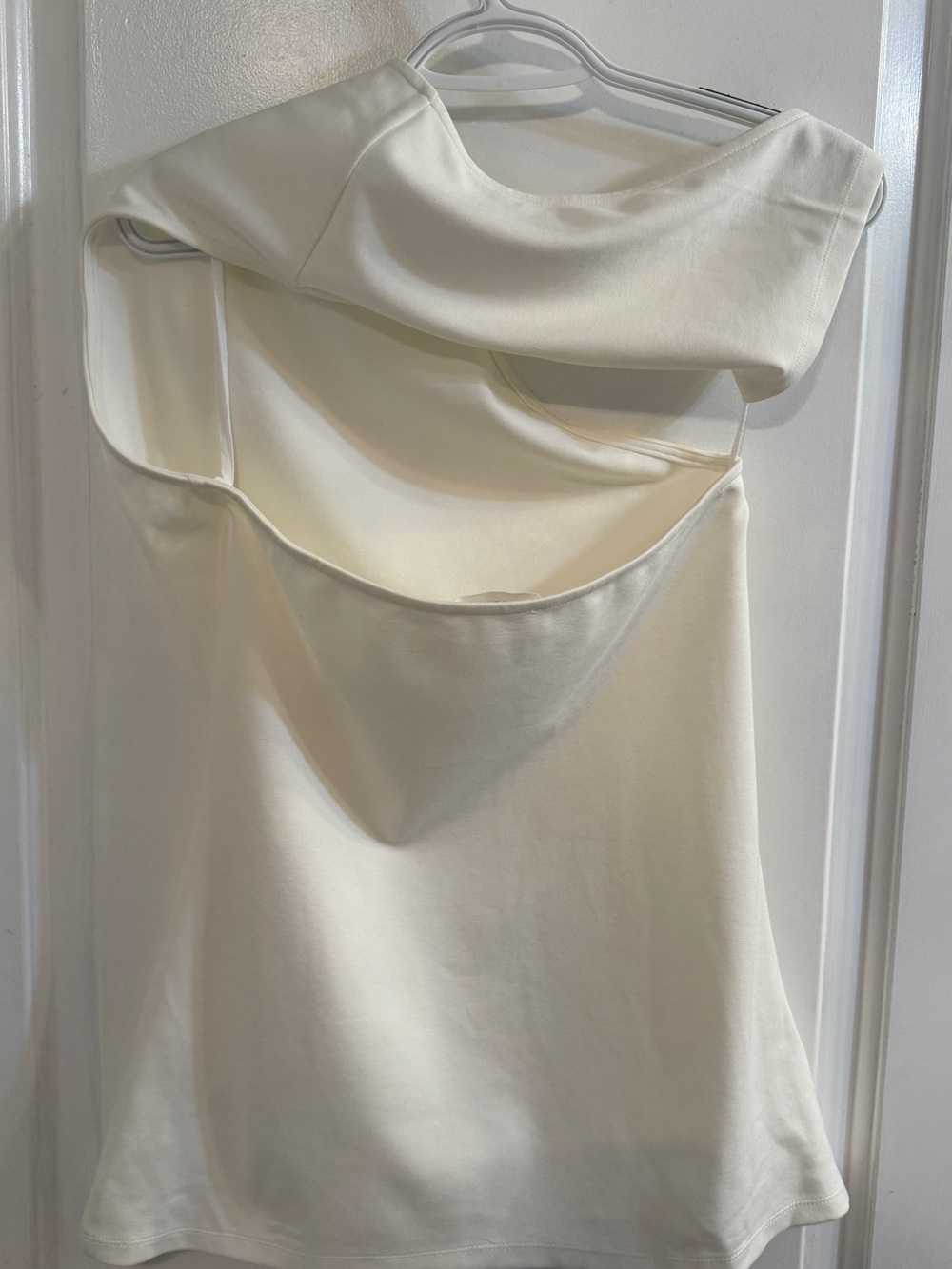 Marcella NYC Manhattan Sleeveless Top Off White - Picture 3 of 14